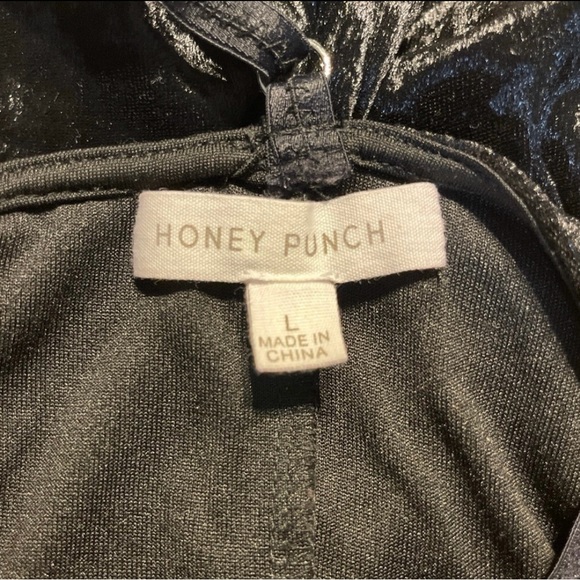 Honey punch black velvet bodysuit - Picture 2 of 8